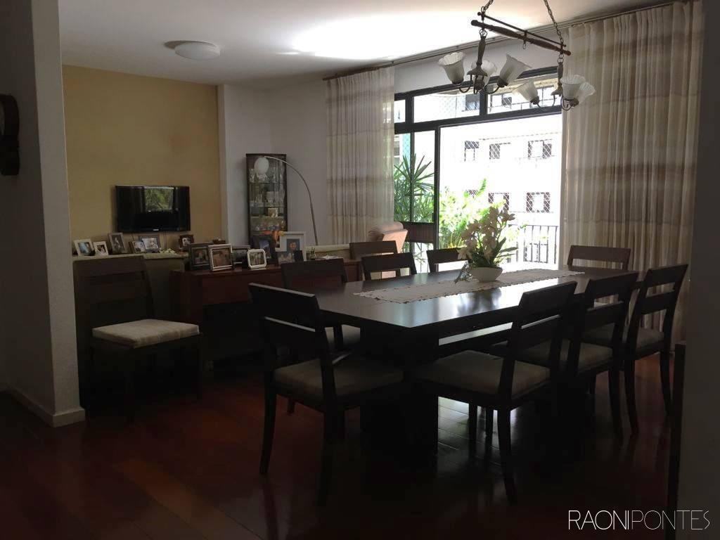 Apartamento com 4 quartos, 200m², à venda em Niterói, Ingá