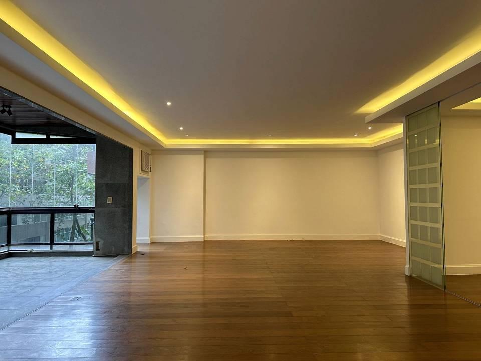 Apartamento com 4 quartos, 200m², à venda em Rio de Janeiro, Leblon