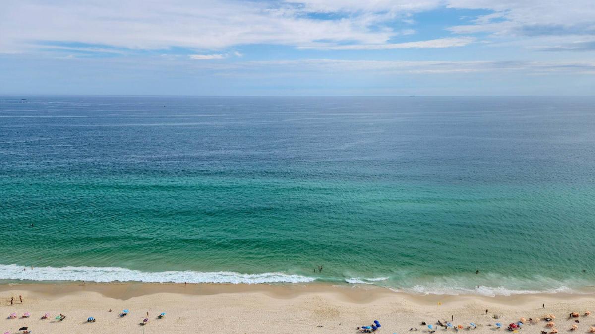 Apartamento Locação frontal mar, mobiliado, 4 quartos, posto 5, Condomínio Costa Del Sol, Barra da Tijuca