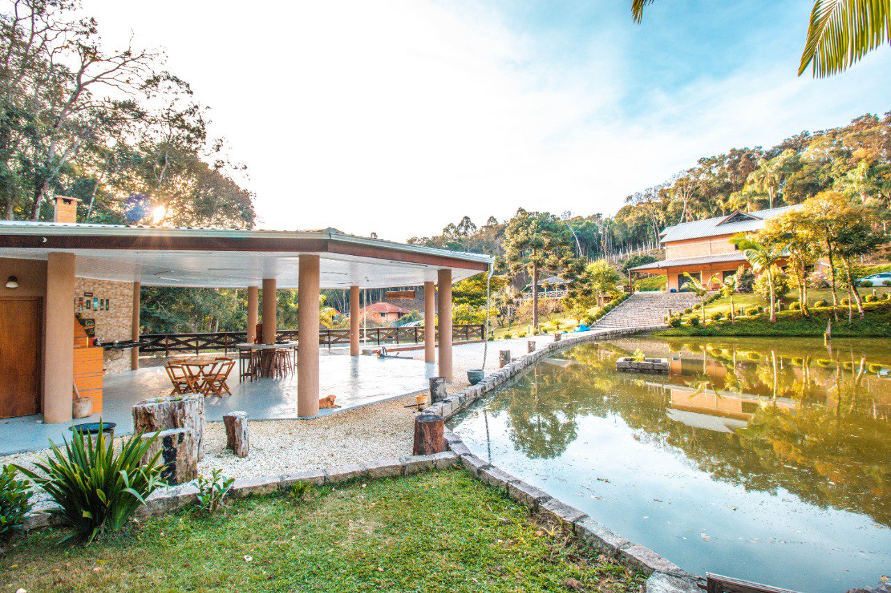 Chácara em Bateias: o refúgio perfeito para quem busca natureza e conforto