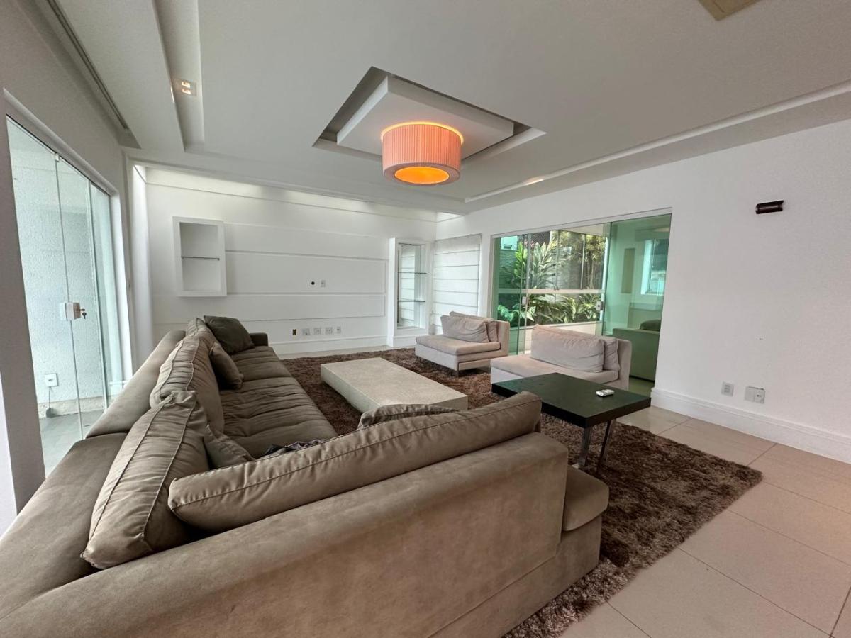 LINDA CASA NO RECREIO DOS BANDEIRANTES